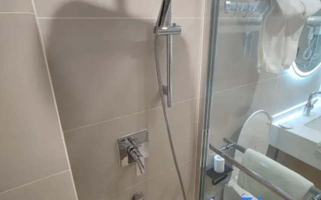 PuYu Guanshan Guest House (Huangguo  Store) – Bathroom – Anshun