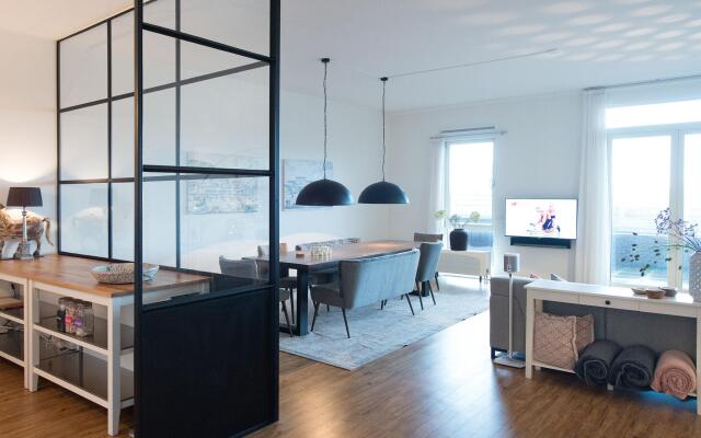 Appealing Apartment in Den Haag With Balcony