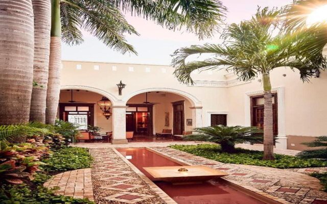 Casa Lecanda Boutique Hotel
