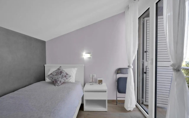 Five-Bedroom Holiday Home in Rogoznica