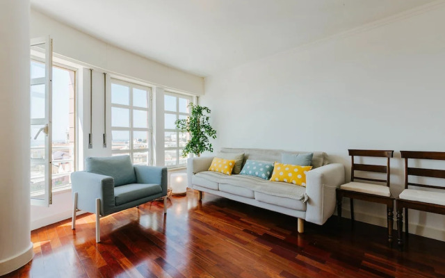 Rent4rest Lisbon Graca River View
