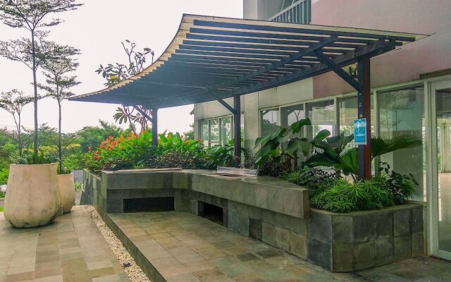 Cozy And Warm Studio At Grand Sentraland Karawang Apartment