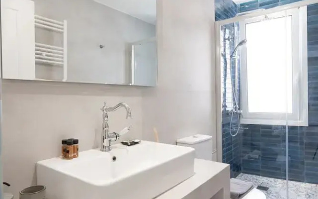 Modern Luxurious Apartment in the Heart of Athens