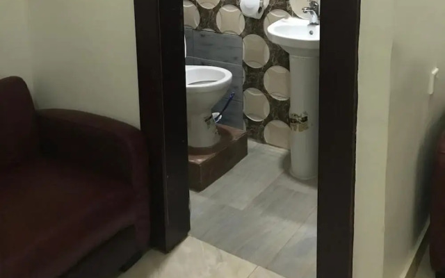 Jim-Eddy Suites