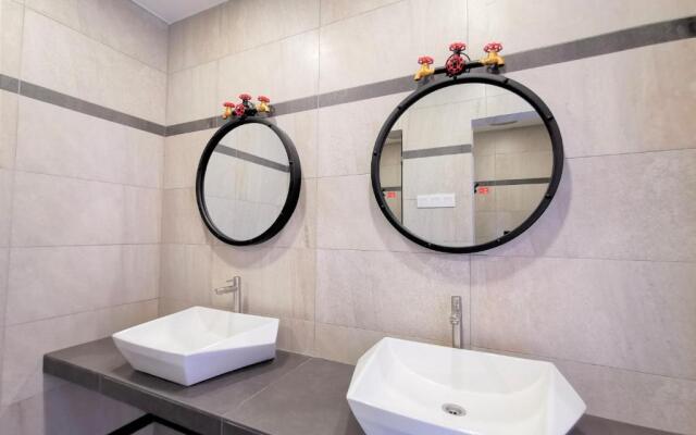 MWV Suite Room (MUAR)