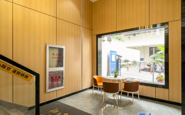 Jingke Electrical Sports Hotel (Shanghai Chuansha Branch)