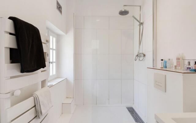 Modest Holiday Home in Avignon next to the City Centre