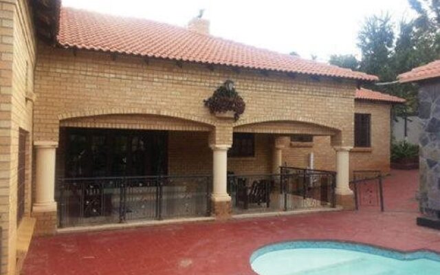 Paula's Guest House