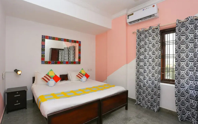 OYO 23654 Home Cozy 2BHK Aluva Metro Station