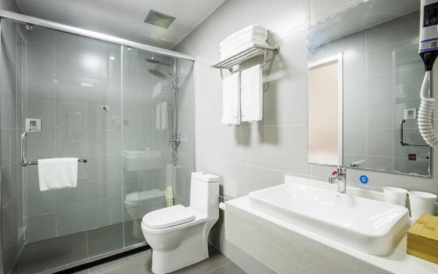 Up And In Shandong Qingdao Jiaozhou Lanzhou East Road New Bus Station – Bathroom – Qingdao
