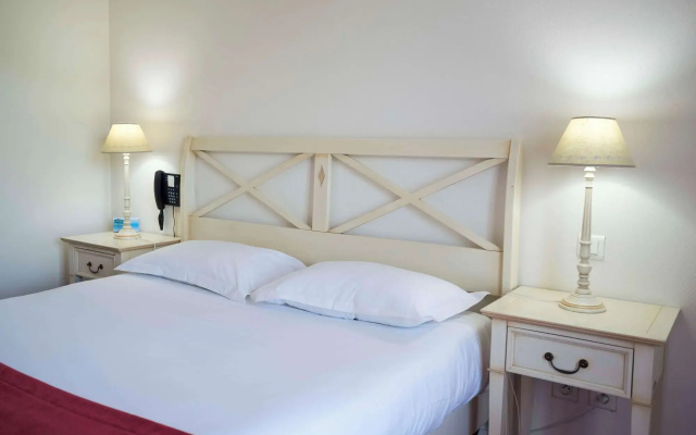 Brit Hotel Du Perche
