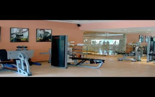Edenpark New Delhi (Qutab Hotel)