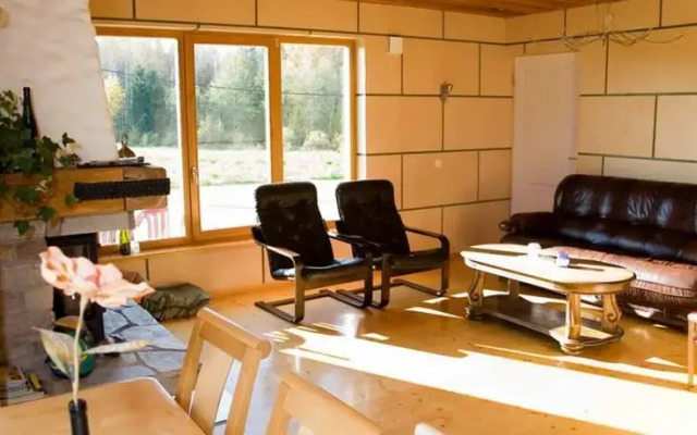 Lehise Holiday House