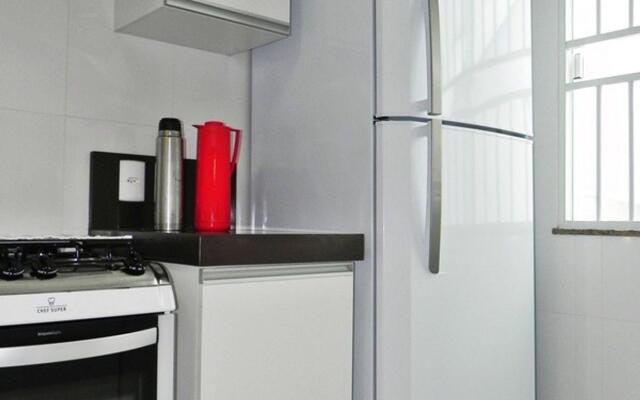 1056 - Apartamento para locação na praia de Bombinhas