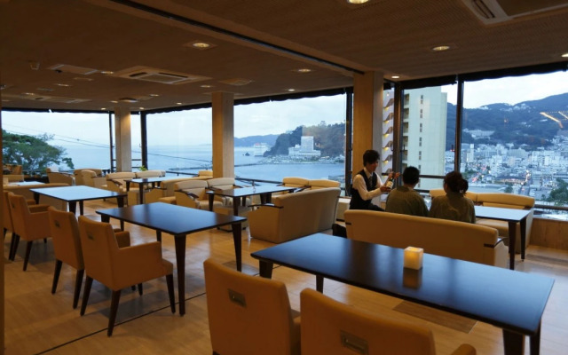 Tsukino Sumika Atami Juraku Hotel