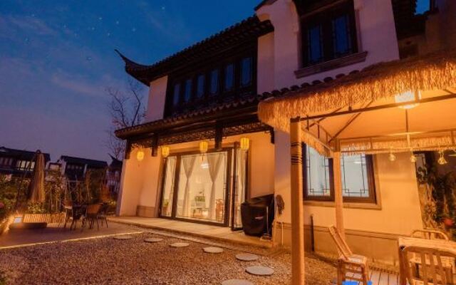 Relaxed Residence Hotel