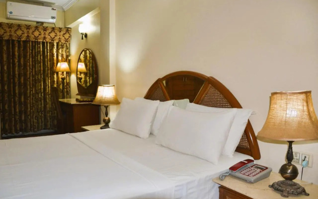 Pak Continental Hotel