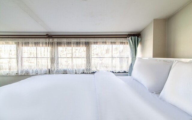 Comfortable Flat With View in Beyoglu