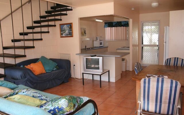 Pippies Beachhouse Units