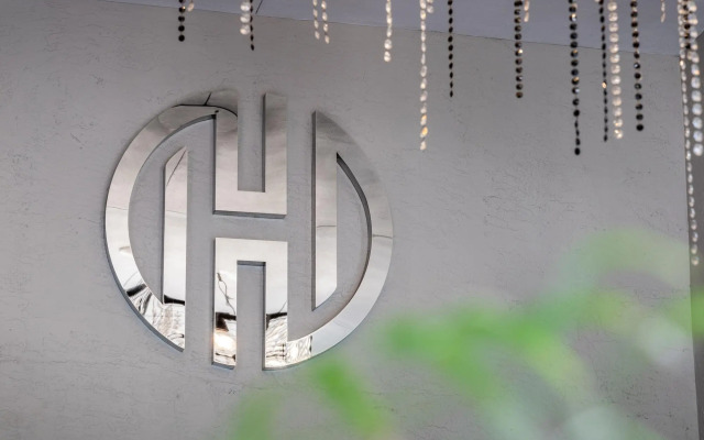 Fortune House Hotel Suites