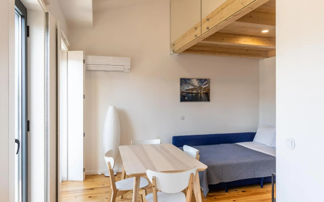Alvaro's Charming Loft by MP