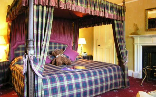 Atholl Arms Hotel