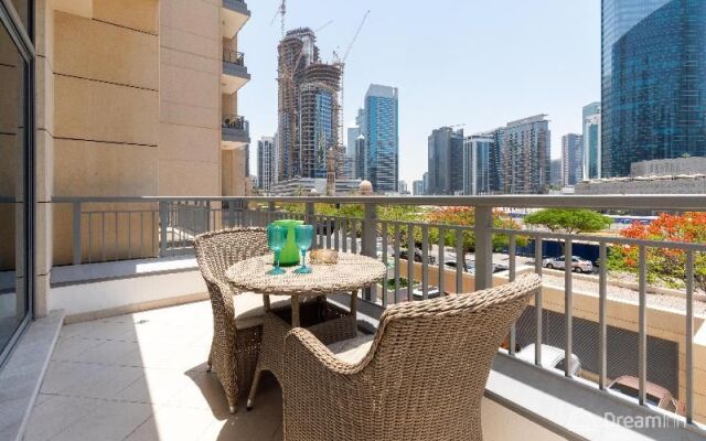 Dream Inn Dubai - Claren Downtown