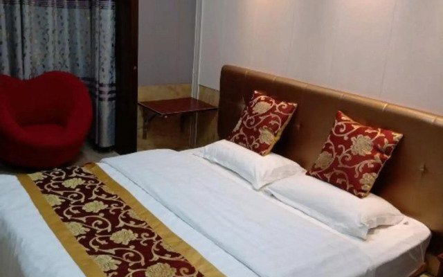 Fuyu Express Hotel