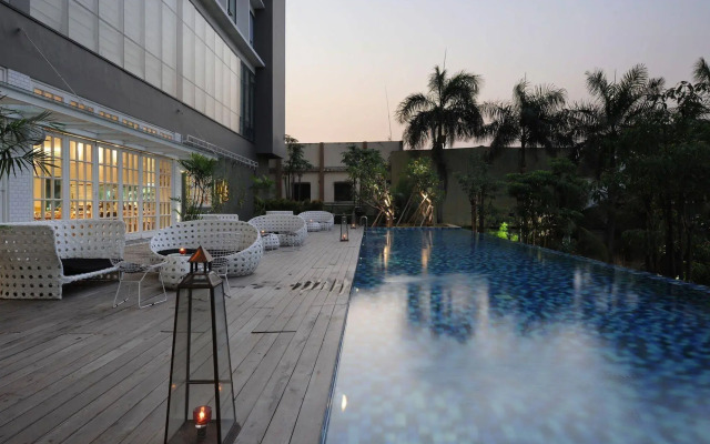 Veranda Hotel Pakubuwono