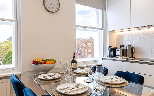 Upscale & Serene Getaway - Prime Chelsea Location!