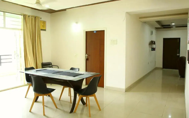 OYO 12459 SilverKey Gachibowli