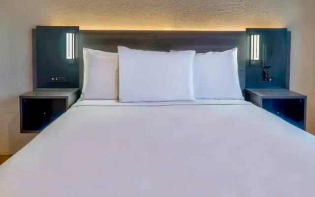 Motel 6 El Monte, CA - Los Angeles