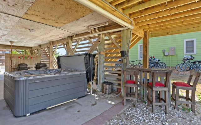 6129 Lady Jane Semi-Oceanfront