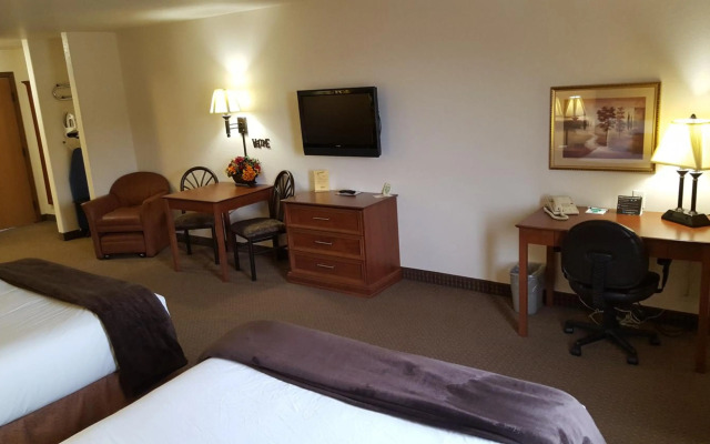 Expressway Suites Fargo