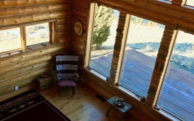 Yellowstone Cutthroat Guest Ranch