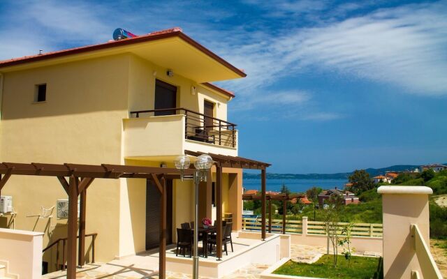 Ianthi Maisonettes