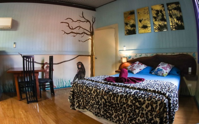 Batchelor Butterfly Farm – Guest Rooms – Batchelor