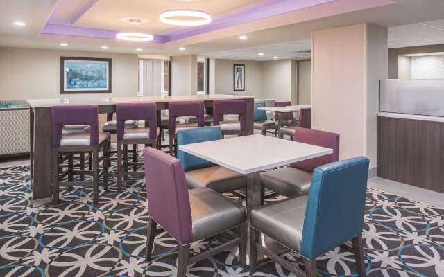 La Quinta Inn & Suites by Wyndham Festus - St. Louis South