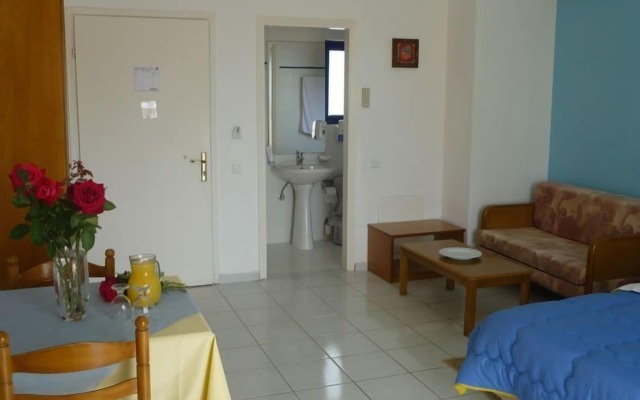 Oasis Hotel Kyparissia