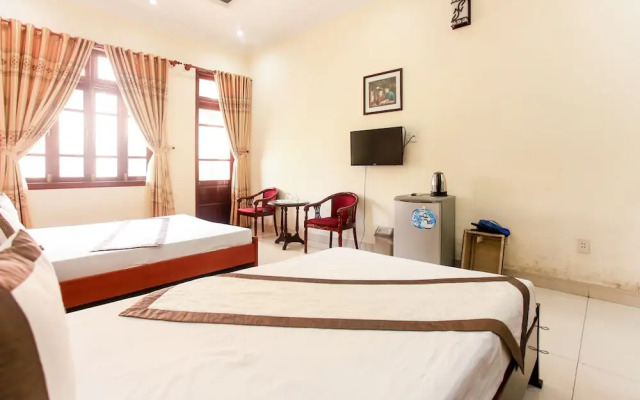 OYO 810 My Khe Hotel