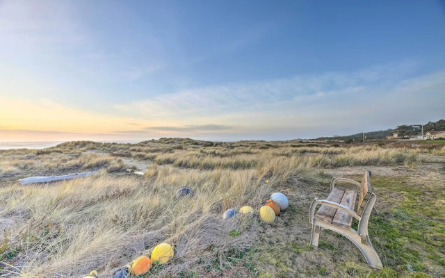 Sanderling Sea Cottages, Unit 2: Walk to Coast!