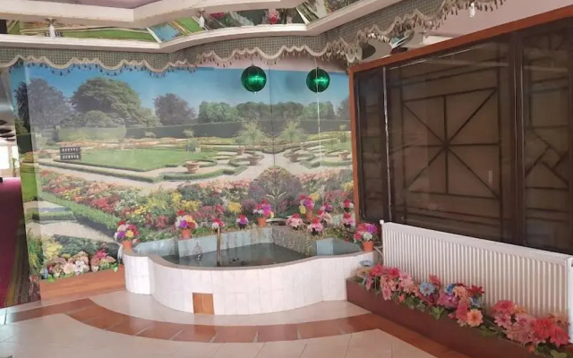 Hotel Qasr-e-Naz