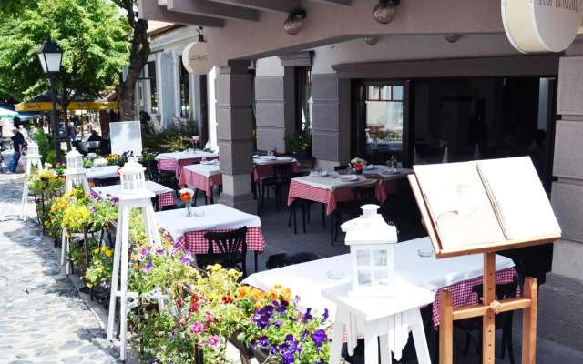 Garni Hotel Le Petit Piaf