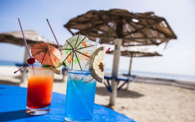Wahoo Bay Beach Club & Resort