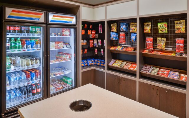 Holiday Inn Kansas City Airport by IHG