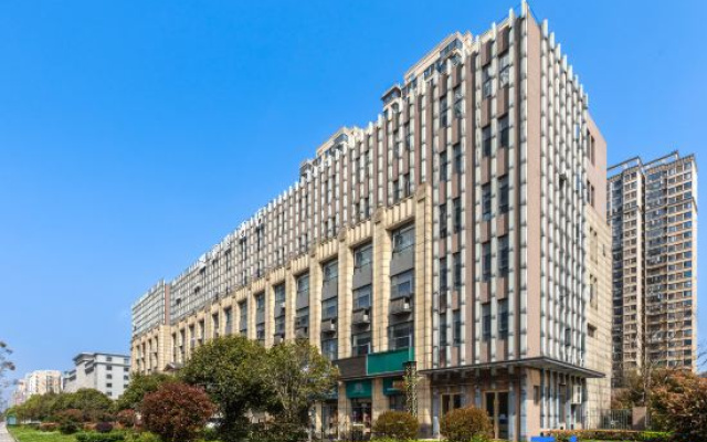 Yun Ting Hotel (Wuhan engineering technology college hotel) – Exterior – Wuhan