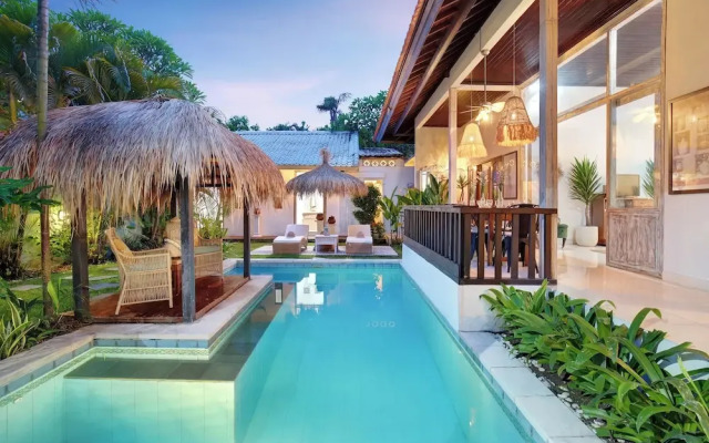 Seminyak Seagrass Villa