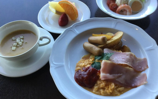 Okazaki New Grand Hotel