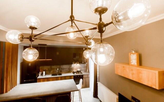 Ninoshvili Apartments by Picnic