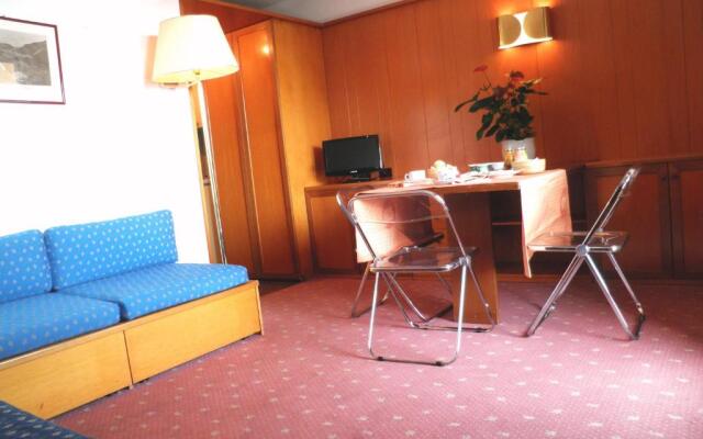 R.T.A. Hotel des Alpes 2